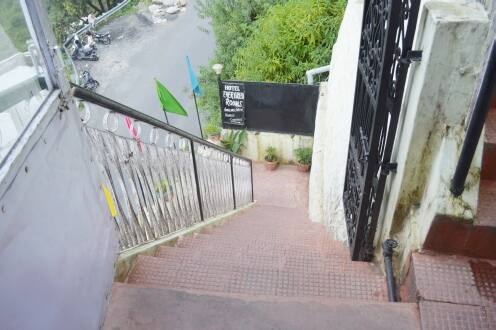 Hotel Evergreen, Mussoorie 1